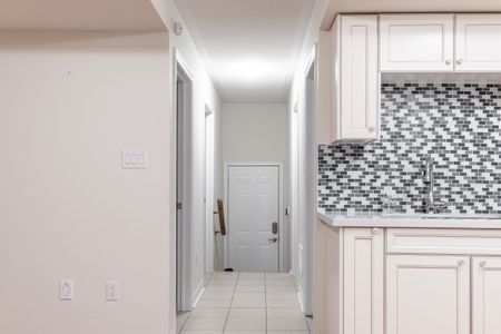 For Lease - 70 Grand Trunk Avenue Unit# Lower, Vaughan, Ontario - Photo 2