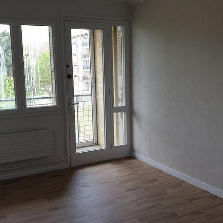 Appartement T03 RDC LES TILLEULS BRIOUDE - Photo 1