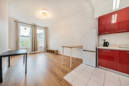 Courtfield Road, South Kensington, SW7, London - Photo 2