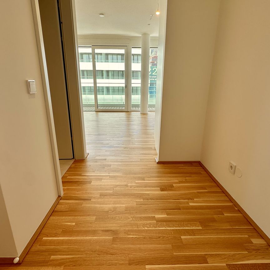 Great first occupancy in Kaisermühlen, very close to the water. - Photo 1