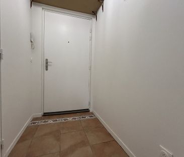 Location Appartement 2 pièces 43m² - Photo 3