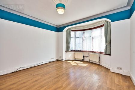 4 bedroom terraced house to rent - Photo 3