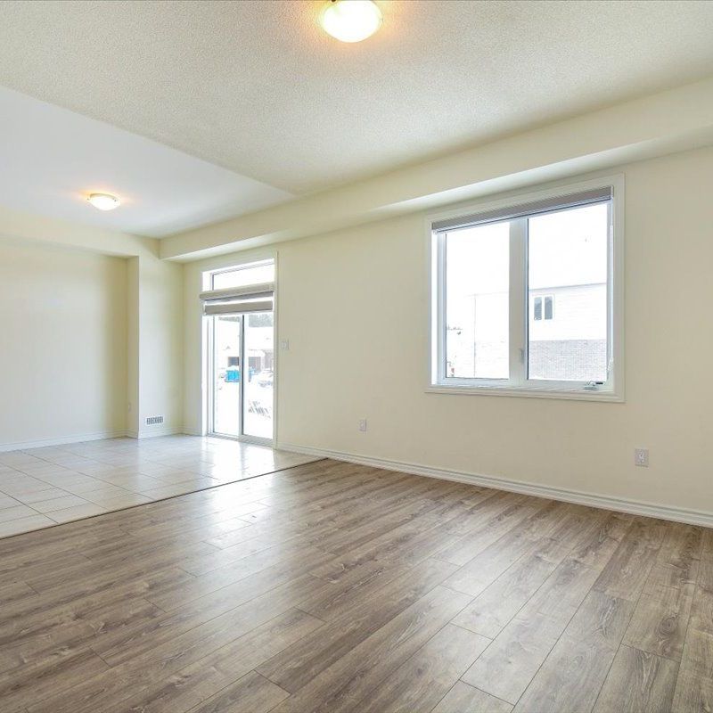 For Lease - 80 Hillcroft Way, Kawartha Lakes, Ontario - Photo 1