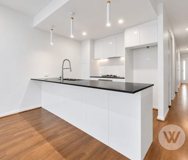 Contemporary Brompton Townhouse – City-Fringe Living at Its Best - Photo 6