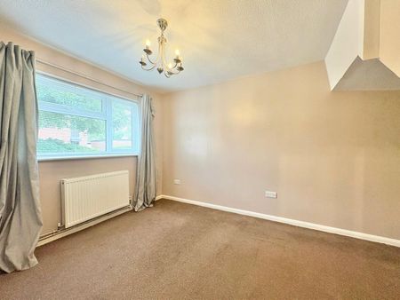 Wellesley Close, Ash Vale, GU12 - Photo 5