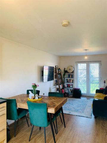 2 bedroom apartment to rent - Photo 4