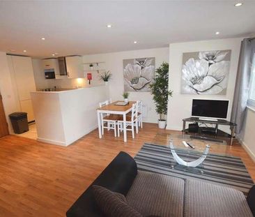 Paramount, Beckhampton Street, SN1 - Photo 1