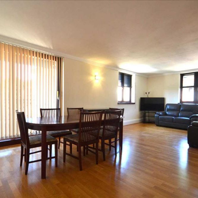 3 bedroom apartment to rent - Photo 1