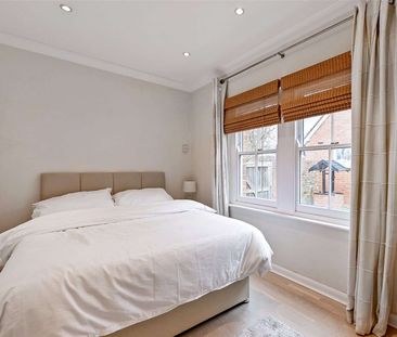 A charming detached cottage. - Photo 2
