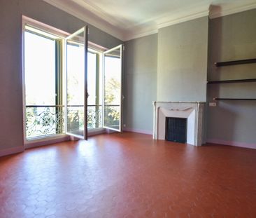 maison 7 pièces 218m2 MARSEILLE 12EME 6 000 euros - Photo 3