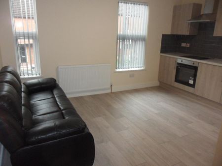 1 bedroom flat to rent - Photo 3