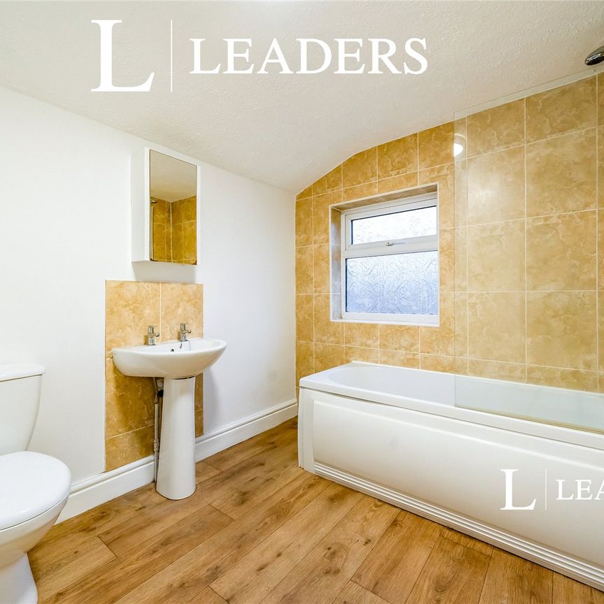 2 bedroom house to rent Gaskell Street, Stockton Heath, Warrington, WA4 - Photo 1