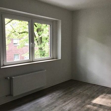 WG taugliche sanierte 3-Zi.-Wohnung sucht kurzfristigen Nachmieter! - Photo 1