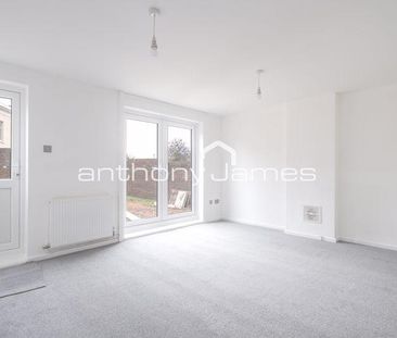 3 bedroom end of terrace house to rent - Photo 6