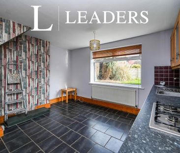 3 bedroom semi-detached house to rent - Photo 3