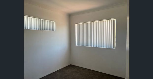 Three Bedroom Home - Photo 1