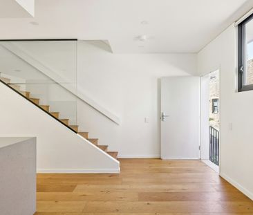 13 Euston Lane - Photo 5