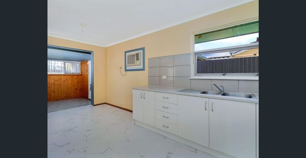 Room To Move! - Photo 1