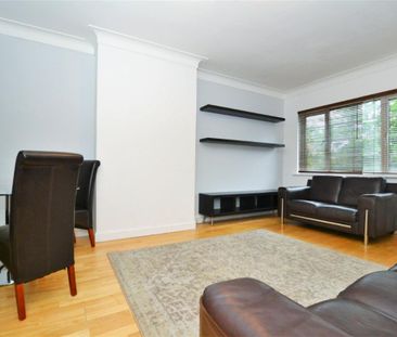 Great West Road, Osterley - Photo 1