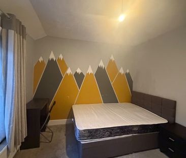 Room in a Shared House, Testwood Road, SO15 - Photo 3