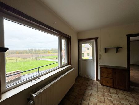 Ruime gezinswoning met drie slaapkamers te Borgloon - Photo 4