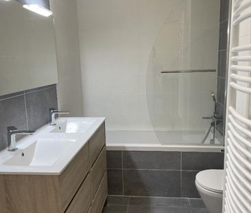 Location Maison 65m² LA BALME DE SILLINGY 74330 - Photo 4