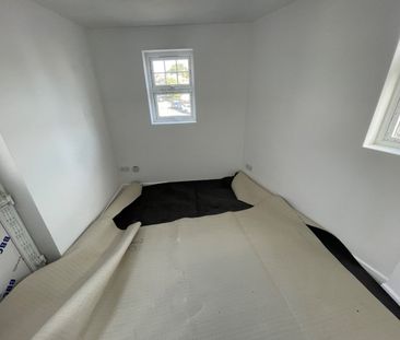 2 Bed Flat, Romsey Road, SO16 - Photo 5