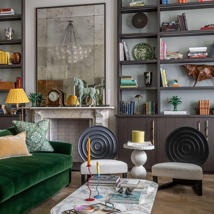 Elegant first-floor apartment with private terrace overlooking Wetherby Gardens, South Kensington SW5. - Photo 1