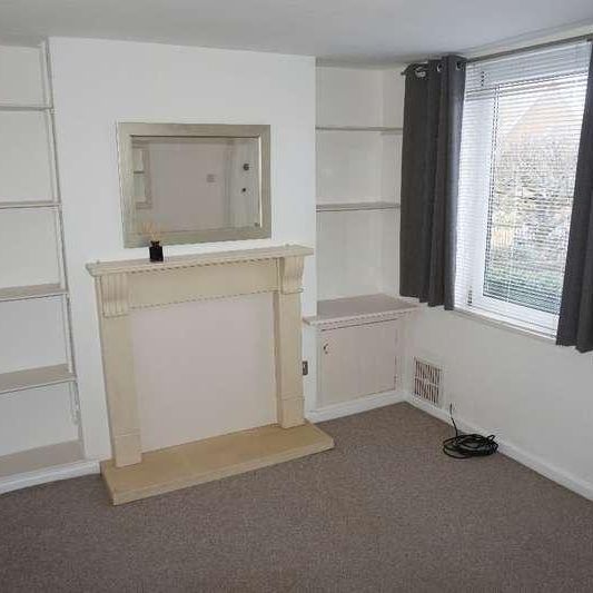 Bedford Road East, Yardley Hastings, NN7 - Photo 1