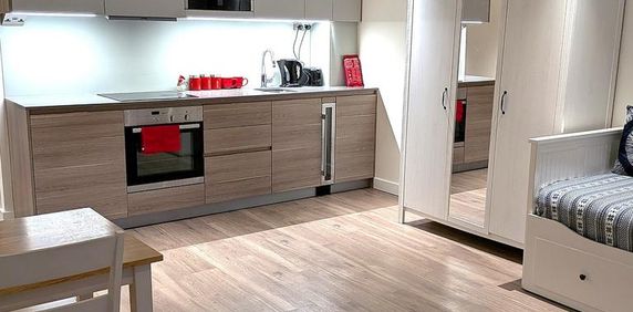 Studio to rent - Photo 2