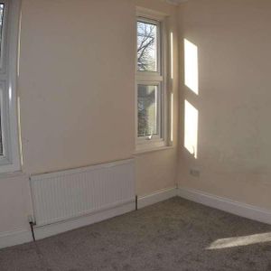 Northbrook Road, Ilford, IG1 - Photo 2