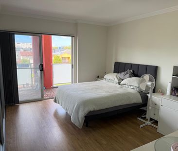 A beautiful place to call home - Photo 6