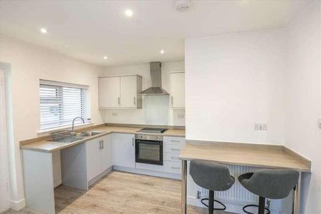 Station Road, Burton Latimer, NN15 - Photo 5