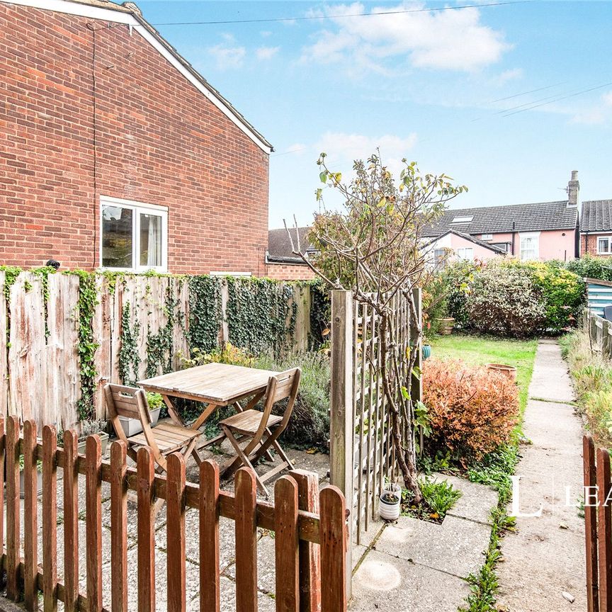 2 bedroom house to rent Bedford Street, Hitchin, Hertfordshire, SG5 - Photo 1