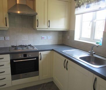 3 bedroom terraced house to rent - Photo 5