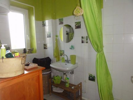 Location Appartement 2 pièces 53m² LE CREUSOT 71200 - Photo 3
