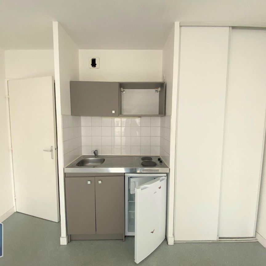 Location Appartement 1 pièce 21m² TOURS 37000 - Photo 1