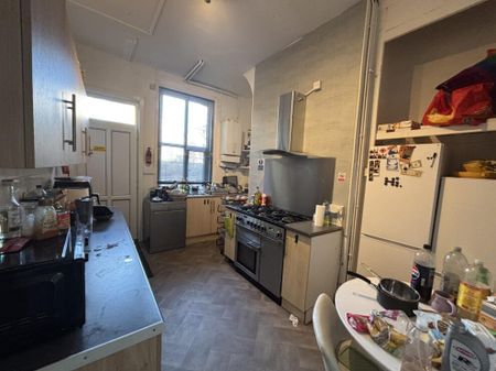 21 Regent Park Terrace, Leeds, LS6 2AX - Photo 4