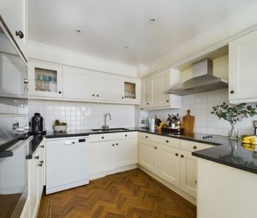 3 bedroom House in Nashdom Lane, Burnham - Photo 6