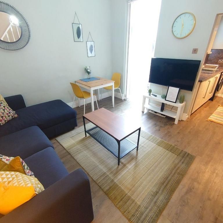 3 bedroom terraced house to rent - Photo 1