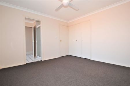 THREE BEDROOM UNIT IN A SOUGHT AFTER LOCATION - Photo 4