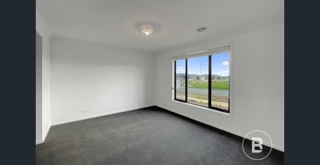 FOUR BEDROOM HOME IN BONSHAW ESTATE - Photo 5