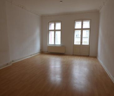 Großzügig geschnittene Altbauwohnung, nahe WISTA ***ein Zimmer ruhi... - Photo 6