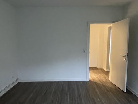 2,5 - Zimmer-Wohnung in Hamburg-Lohbrügge (Lohbrügger Kirchstraße 52b) - Photo 3