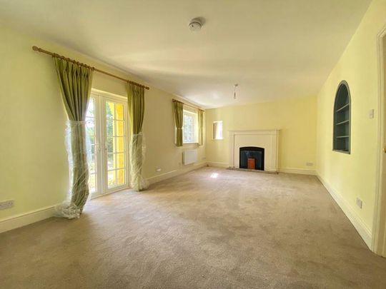 4 bedroom detached house to rent - Photo 1