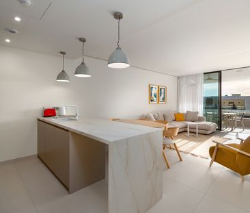 Moblerad Lägenhet med 2 Sovrum att Hyra i Fuengirola - Photo 2