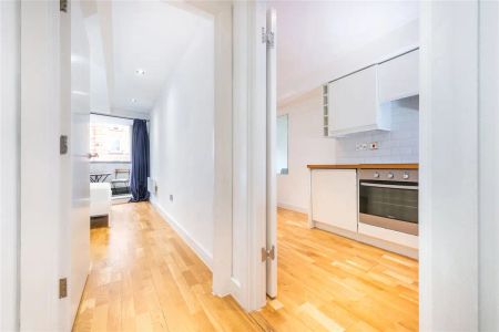 1 bedroom flat in Euston - Photo 4