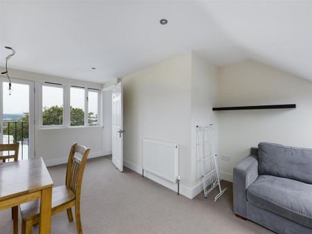 4 bedroom terraced house to rent - Photo 4