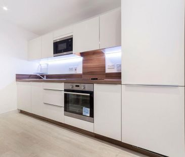 Studio to rent - Photo 3