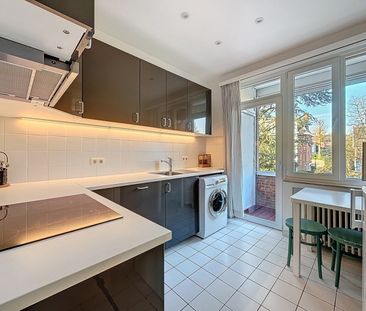 Appartement te huur in Ixelles - Photo 2